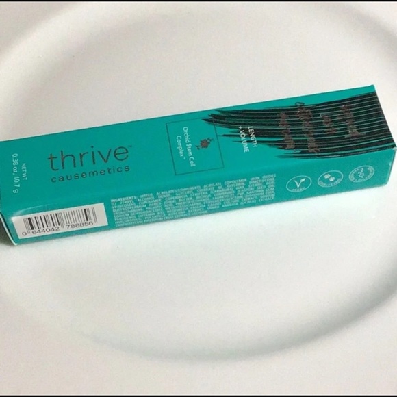 Thrive Causemetics Liquid Lash Extension Mascara - Picture 5 of 6